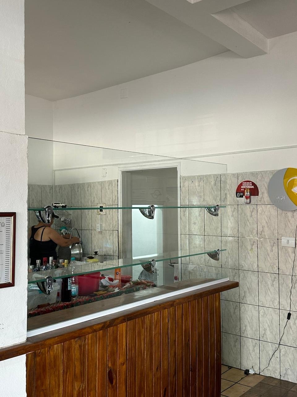 Porta de correr em vidro sob medida — IGA Vidros