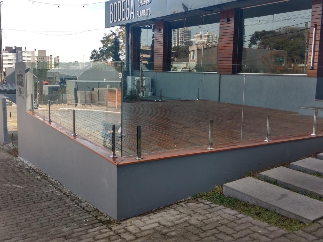 Muro de vidro laminado para fachada — IGA Vidros